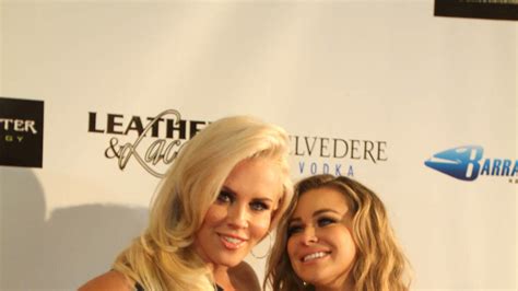 jenny mccarthy hot|Jenny McCarthy, Carmen Electra Bring the Heat in。